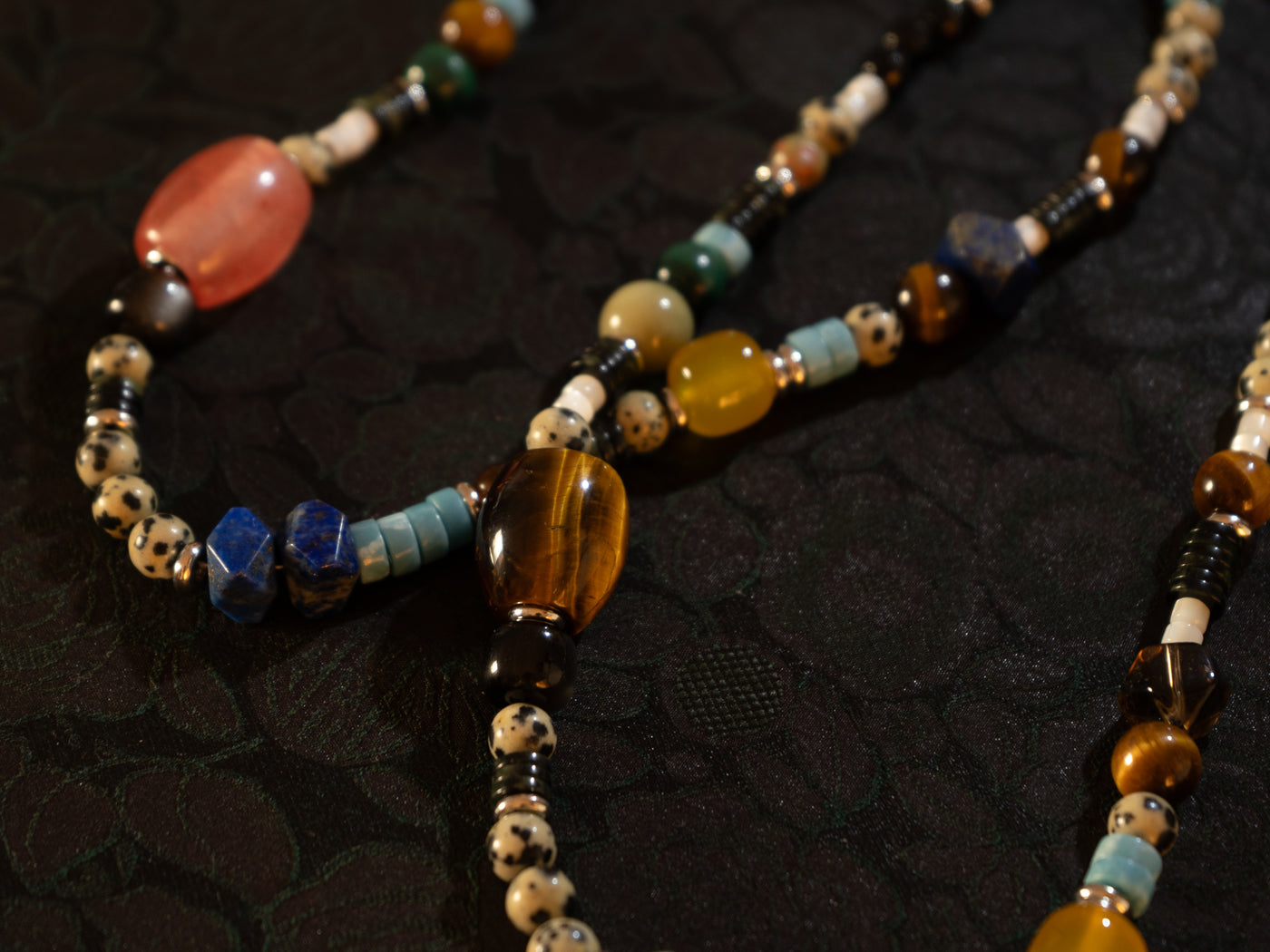 Confetti Stone Necklace stone detail image 2 MAK09055.jpg