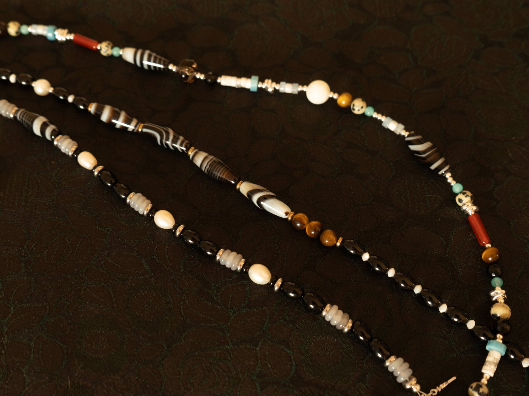 Ivory Onyx Collar Necklace stone detail