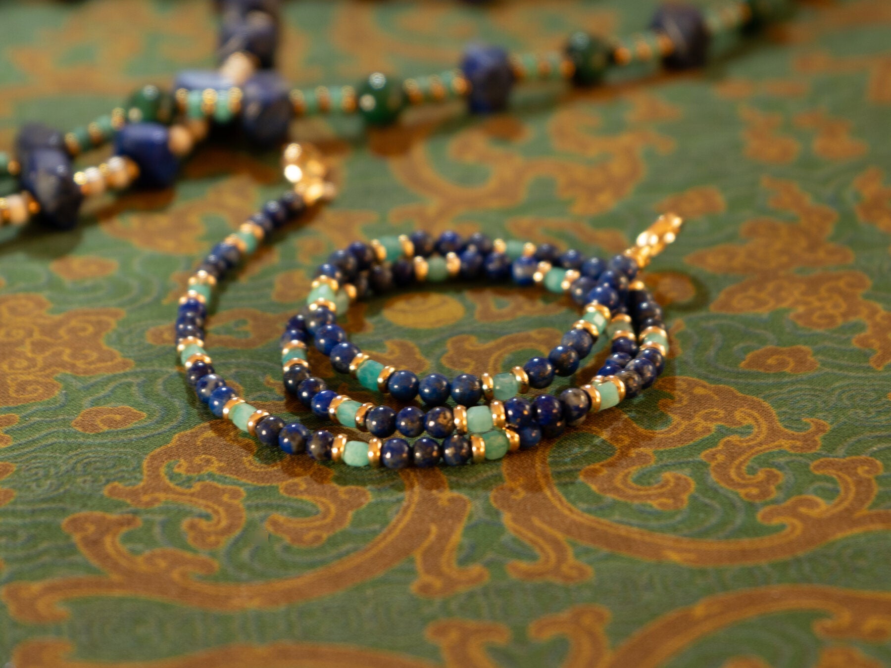 KOKONUT natural gemstone necklace stone detail